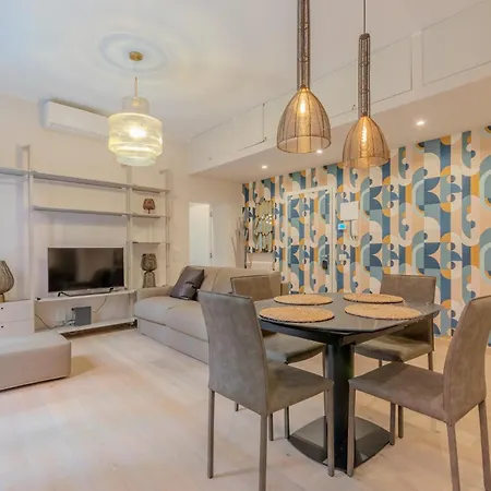 Guesthost - San Lorenzo Chic With Private Courtyard Appartamento *